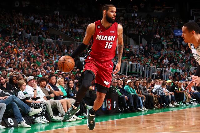 包含窗口期体能课后,罗马内部沟通备战NBA季后赛,悬念犹存,阵容厚度经受考验的词条 包含窗口期体能课后,罗马内部沟通备战NBA季后赛,悬念犹存,阵容厚度经受考验的词条