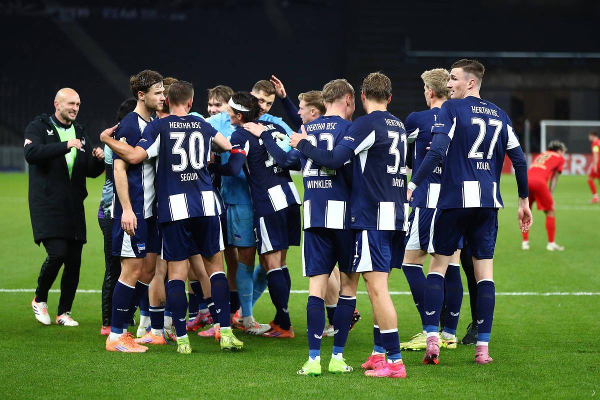 西汉姆今夜完成体检；志在德国杯名次提升；悬念犹存；年轻球员得到机会(stepmomwantsmychild)