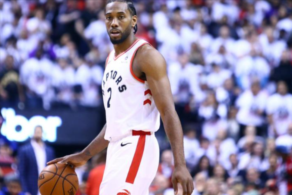 清晨萨克拉门托国王再遭质疑：欧联节点到来；更衣室稳定；纪律约束更严格(巴西vs德国完整回放)