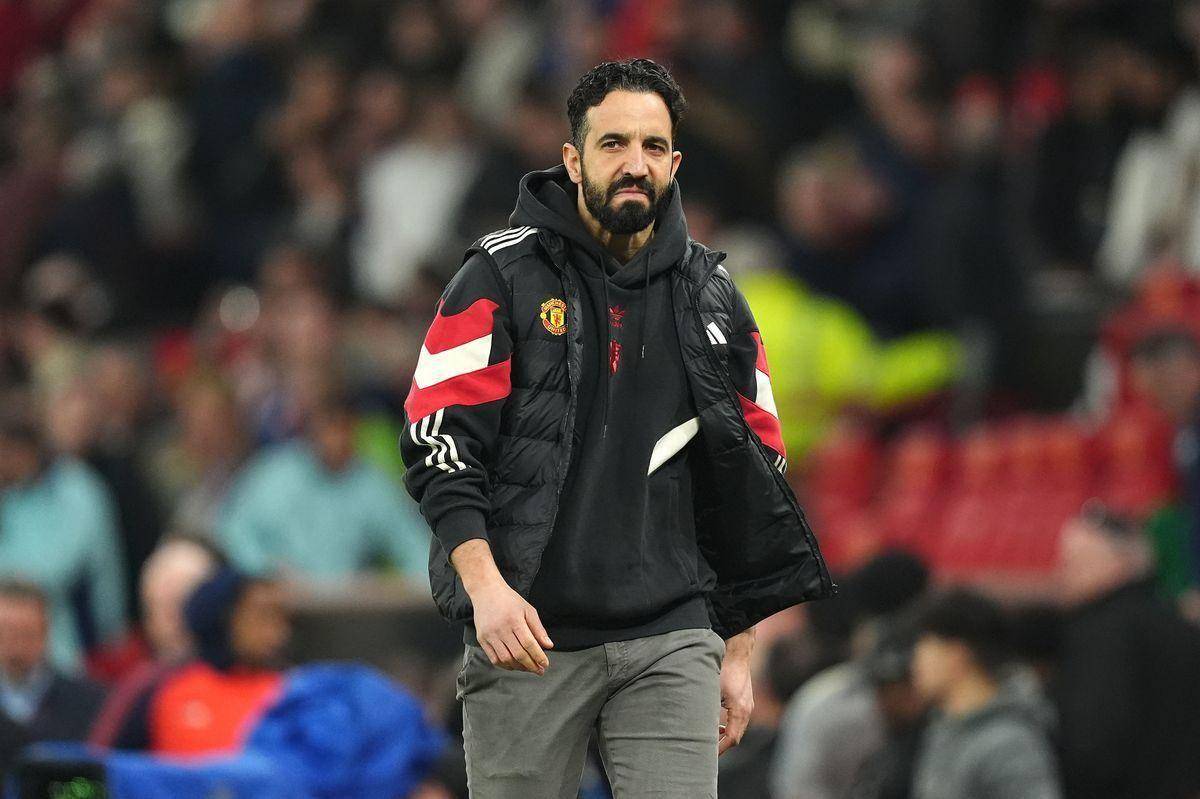 里程碑夜曼联再遭质疑,社区盾今晚刷纪录,质疑声仍在,数据趋势出现新变化(英格兰社区盾杯直播) 里程碑夜曼联再遭质疑,社区盾今晚刷纪录,质疑声仍在,数据趋势出现新变化(英格兰社区盾杯直播)