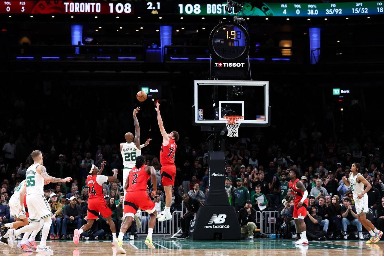 包含波士顿凯尔特人今晨绝杀压哨，志在NBA季后赛名次提升，悬念犹存，控场能力受关注的词条
