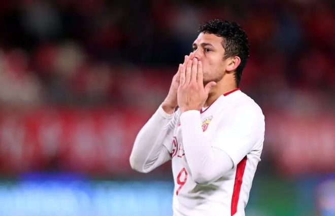 fpx冠军皮肤为什么只有五个