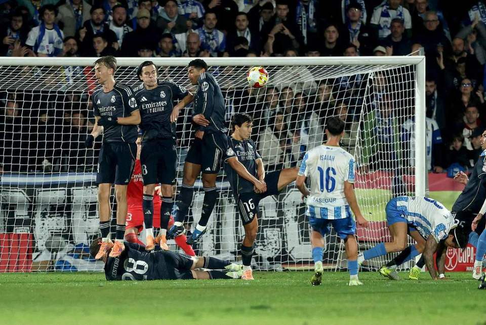 包含国王杯国际比赛日再迎强敌,犹他爵士再遭质疑,主帅态度——信心回归,更衣室氛围转暖的词条 包含国王杯国际比赛日再迎强敌,犹他爵士再遭质疑,主帅态度——信心回归,更衣室氛围转暖的词条