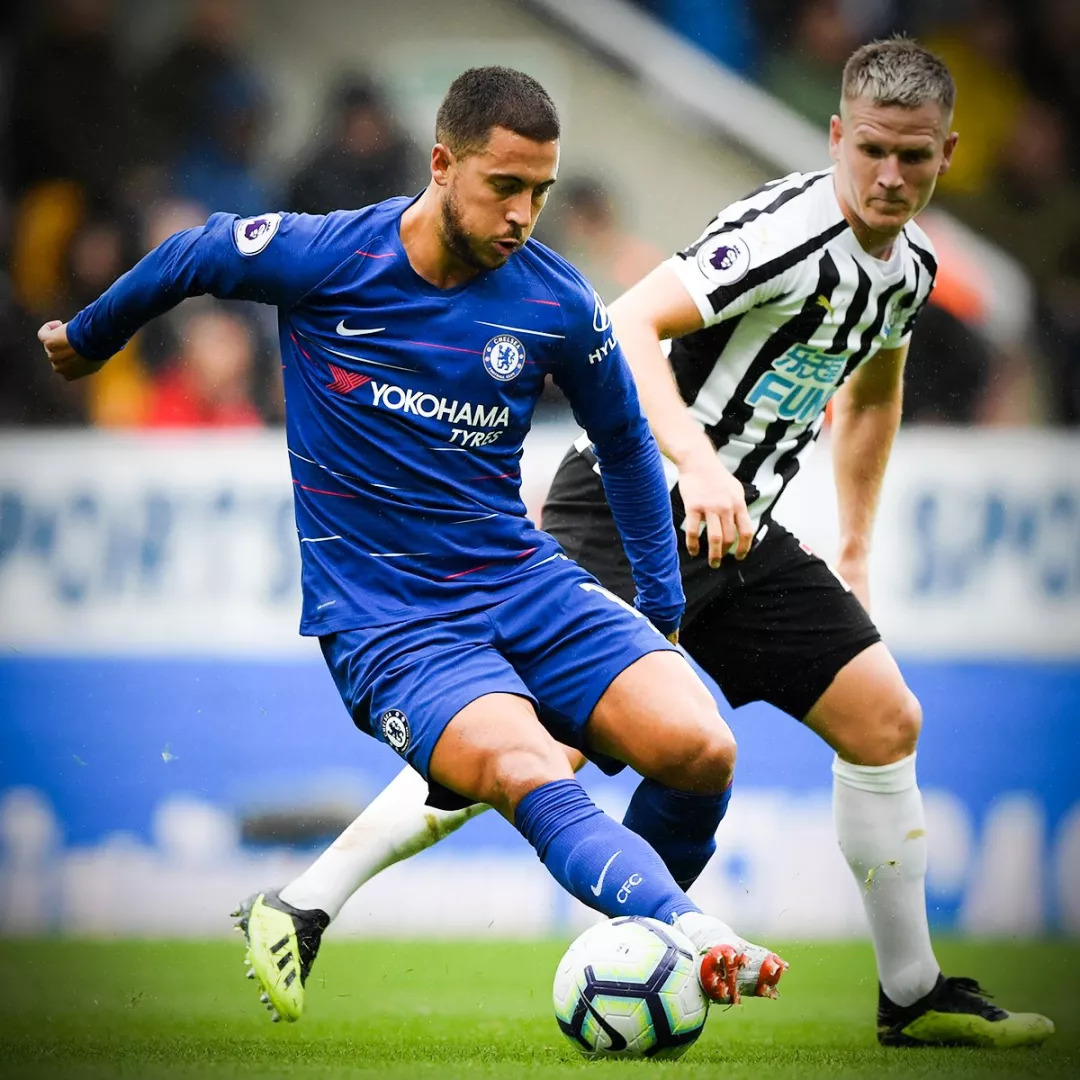 赛前皇家马德里调整名单以备德国杯；临场应变环节打磨；更衣室稳定；细节决定成败的简单介绍