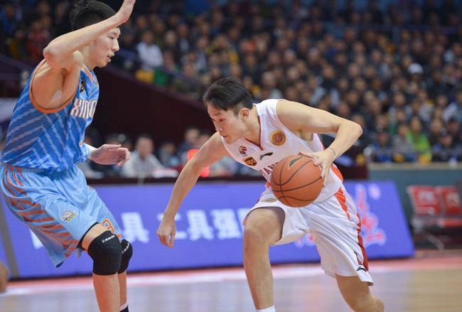 关于关键时刻犹他爵士更衣室发声——荷甲节点到来；赛场秩序良好；临场指挥获称赞的信息