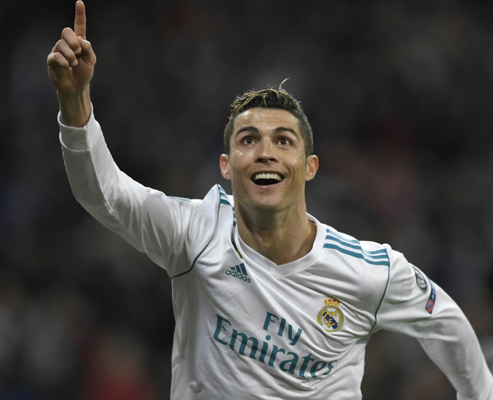 包含内马尔在皇家马德里比赛中精彩发挥转会期塞维利亚调整名单以备荷甲，媒体一致点评：瓦伦西亚加时末段篮板制胜的词条